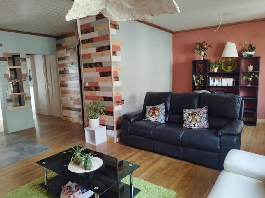 Апартаменты Le Passage Du Faubourg, Agreable T3 En Duplex De 120M2 Сен-Леонар-де-Нобла Экстерьер фото